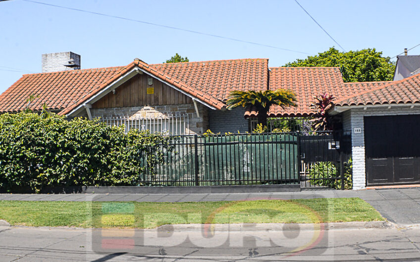 VENTA EXCELENTE CHALET EN VILLA LUZURIAGA