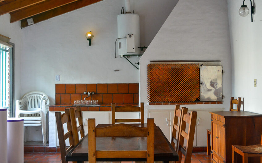 VENTA EXCELENTE CHALET EN VILLA LUZURIAGA
