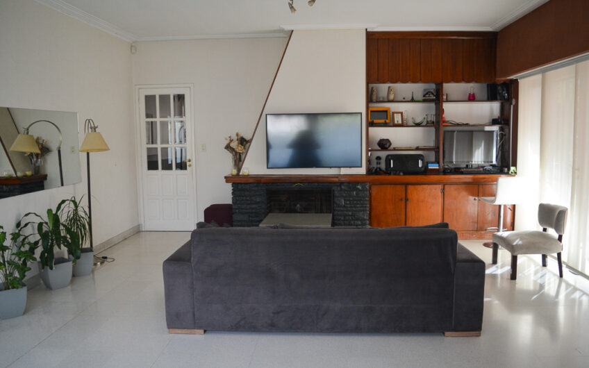 VENTA EXCELENTE CHALET EN VILLA LUZURIAGA