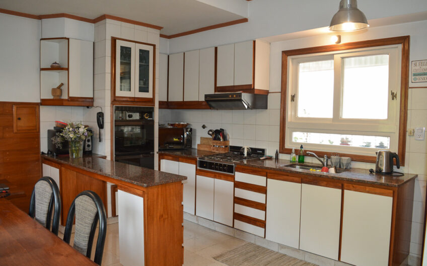 VENTA EXCELENTE CHALET EN VILLA LUZURIAGA