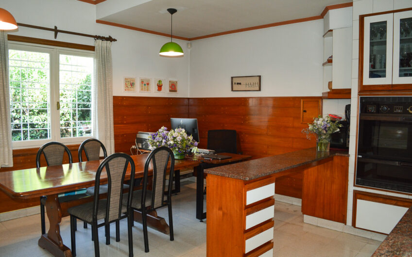 VENTA EXCELENTE CHALET EN VILLA LUZURIAGA
